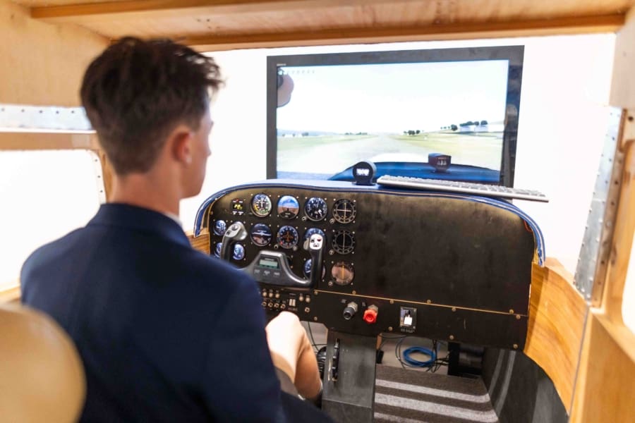 smgs news flight simulator | Snowy Mountains Grammar School | New Flight Simulator Takes Aviation Training to New Heights at SMGS